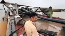 Hà Nội kiên quyết xóa bỏ các bến bãi tập kết cát, sỏi trái phép