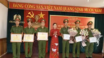 Hà Nam: Trao thưởng các tập thể, cá nhân có thành tích xuất sắc
