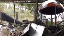 Nơi cơn lũ ngang qua