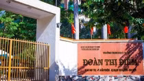 Học sinh lớp 8 ngã từ tầng 2 xuống đất