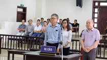 Cựu Chủ tịch và cựu Phó Tổng Giám đốc được giảm án 2 năm tù