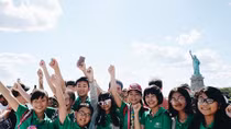 Vinschool tặng 30 học bổng toàn phần dự Trại hè VinCamp 2017 tại Anh