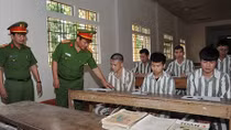 Lớp học đặc biệt ở Trại giam Tân Lập