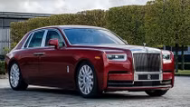Đấu giá chiếc Rolls-Royce phiên bản Bespoke Red Phantom đặc biệt
