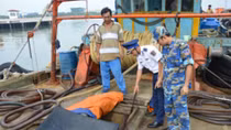 Buôn lậu xăng dầu, hàng cấm gia tăng dịp cuối năm