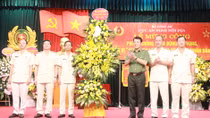 Thứ trưởng Lương Tam Quang dự Lễ mừng công đơn vị Anh hùng LLVT nhân dân