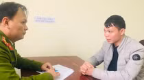 Khởi tố đối tượng hiếp dâm… vợ mình