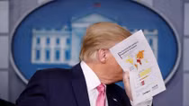 Tổng thống Trump đối diện những thách thức trước thềm bầu cử