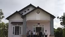 Xây nhà tình nghĩa tặng hộ gia đình khó khăn
