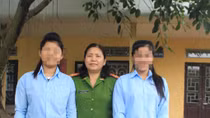 Bên thềm xuân mới, nhắn gửi người hoàn lương