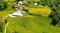 Fansipan đẹp ngỡ ngàng mùa lúa chín
