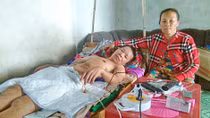 Hoàn cảnh thương tâm của một gia đình nghèo