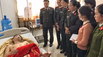 Thăm hỏi Đại úy Công an bị bắn trọng thương khi truy bắt ma túy