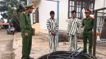 Tóm gọn 2 tên trộm cáp viễn thông mang bán