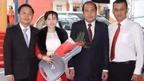 Doanh nghiệp tri ân khách hàng và người lao động dịp cuối năm
