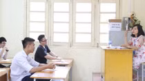 Đề thi Toán THPT quốc gia vẫn làm sôi sục dư luận