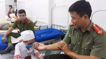 Tuổi trẻ Công an Long An hiến máu tình nguyện