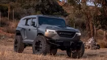 SUV phiên bản xe tăng có thể… xuống địa ngục