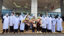Khi nào thì người mắc COVID-19 được xuất viện?