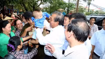 Phó Thủ tướng Trương Hòa Bình gặp gỡ ngư dân và giáo dân vùng bị ảnh hưởng sự cố môi trường biển