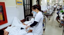 Tìm giải pháp chấm dứt tình trạng nằm ghép, chờ đợi lâu tại bệnh viện tuyến cuối