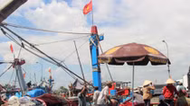 Thiếu hụt lao động nghề cá dịp cuối năm