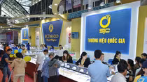 Giá vàng "dựng đứng" và những tác động