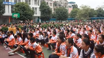 Phối hợp phát động phong trào “Chống rác thải nhựa”