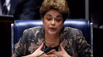 Nữ Tổng thống Brazil bị phế truất: Giậu đổ bìm leo
