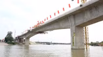 Nhớ con sông Kinh Thầy
