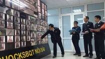 Căng mình chống buôn lậu qua đường hàng không