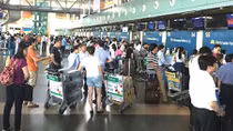 Không lo thiếu chỗ dịp Tết nếu khách bay chuyến đêm