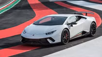 Choáng váng với chi phí nuôi “vợ hai” Lamborghini hàng năm
