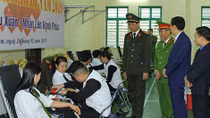 600 CBCS Công an Hà Nam tham gia hiến máu 