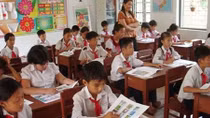 Dạy ngoại ngữ nào là tùy thuộc các địa phương
