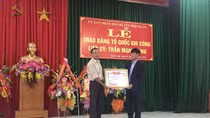 Trao Bằng Tổ quốc ghi công cho thân nhân liệt sĩ Trần Mạnh Tùng