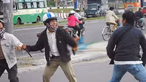 Nếu biết nhường nhịn sẽ giảm ùn tắc kẹt xe