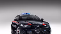 Những chiếc siêu xe của cảnh sát Italia