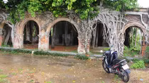 Nhiều di tích có nguy cơ thành phế tích