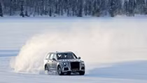 “Rolls-Royce Cullinan” phiên bản Nga bất ngờ xuất hiện ở Vòng Bắc Cực