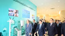 Phái đoàn cấp cao của Triều Tiên thăm cơ sở nghiên cứu, sản xuất thiết bị dân sự của Viettel