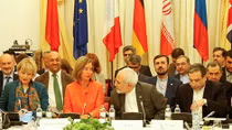 Cuộc đấu khẩu Mỹ-Iran trước giờ G