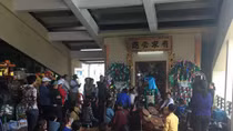 Tiểu thương hầu đồng chợ Hạ Long bị xử phạt 3,5 triệu đồng