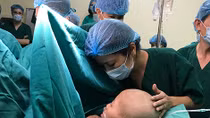 Người mẹ từ chối điều trị ung thư để sinh con: Khát khao được một lần gặp con