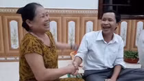 Nhặt được 25 triệu đồng, thầy giáo trả lại người đánh rơi