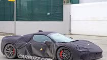 Rò rỉ hình ảnh siêu xe Ferrari mới sắp ra mắt trên đường chạy thử