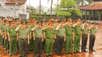Dâng hương Chủ tịch Hồ Chí Minh và các anh hùng liệt sỹ