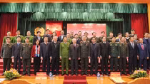  Giữ vững ổn định chính trị, xây dựng xã hội trật tự, kỷ cương, an toàn, lành mạnh