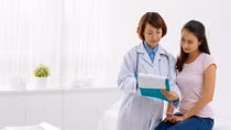Vinamilk khám sức khoẻ miễn phí cho khách hàng nữ tại TP Hồ Chí Minh