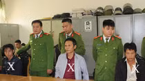 Bắt khẩn cấp đối tượng mua bán, tàng trữ trái phép nhiều loại ma túy